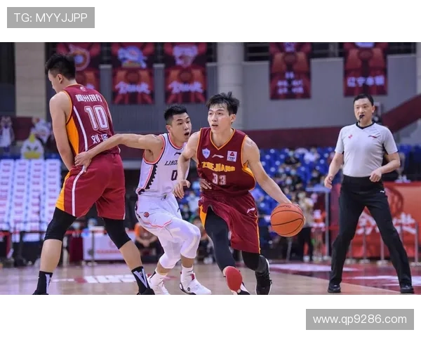 山东主场失利仅两人表现突出